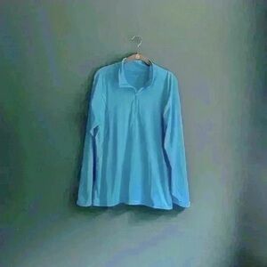Champion light blue, lightweight pull over athletic top‎ women’s size XXL